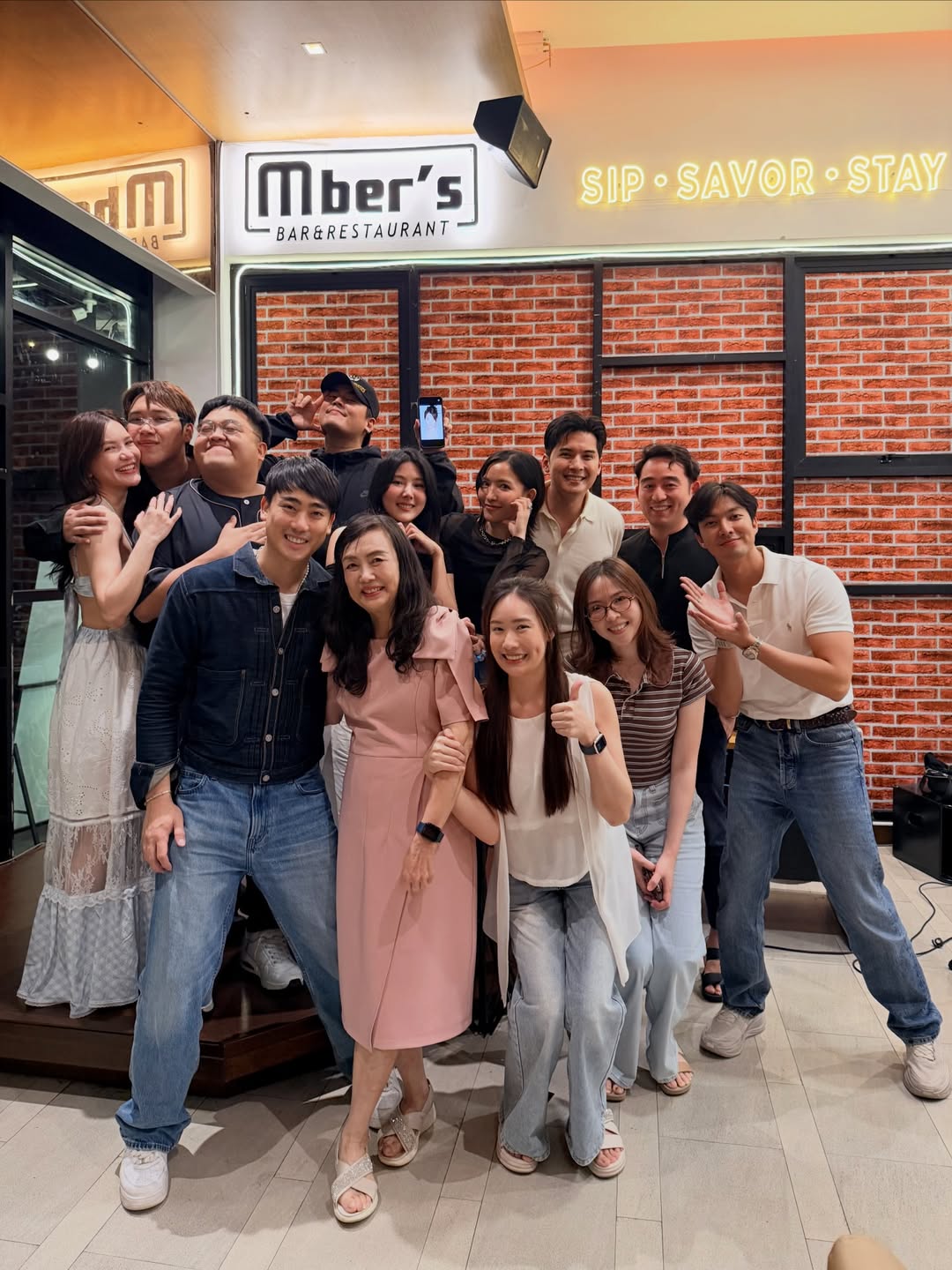 โดม - จารุวัฒน์ เชี่ยวอร่าม