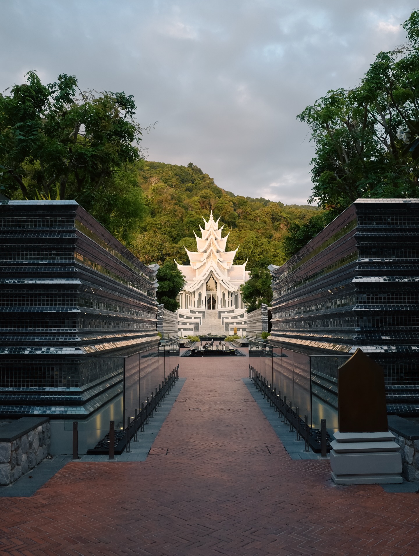 บิวกิ้น - พุฒิพงศ์ อัสสรัตนกุล
