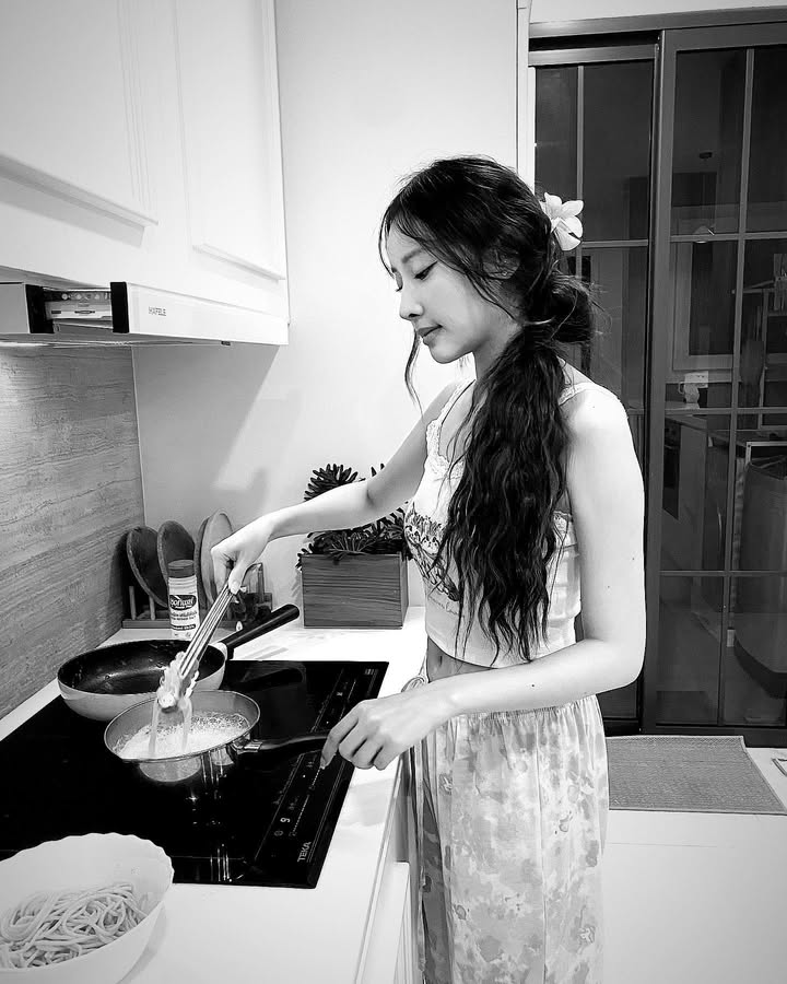 พิกเล็ท - ชาราฎา อิมราพร