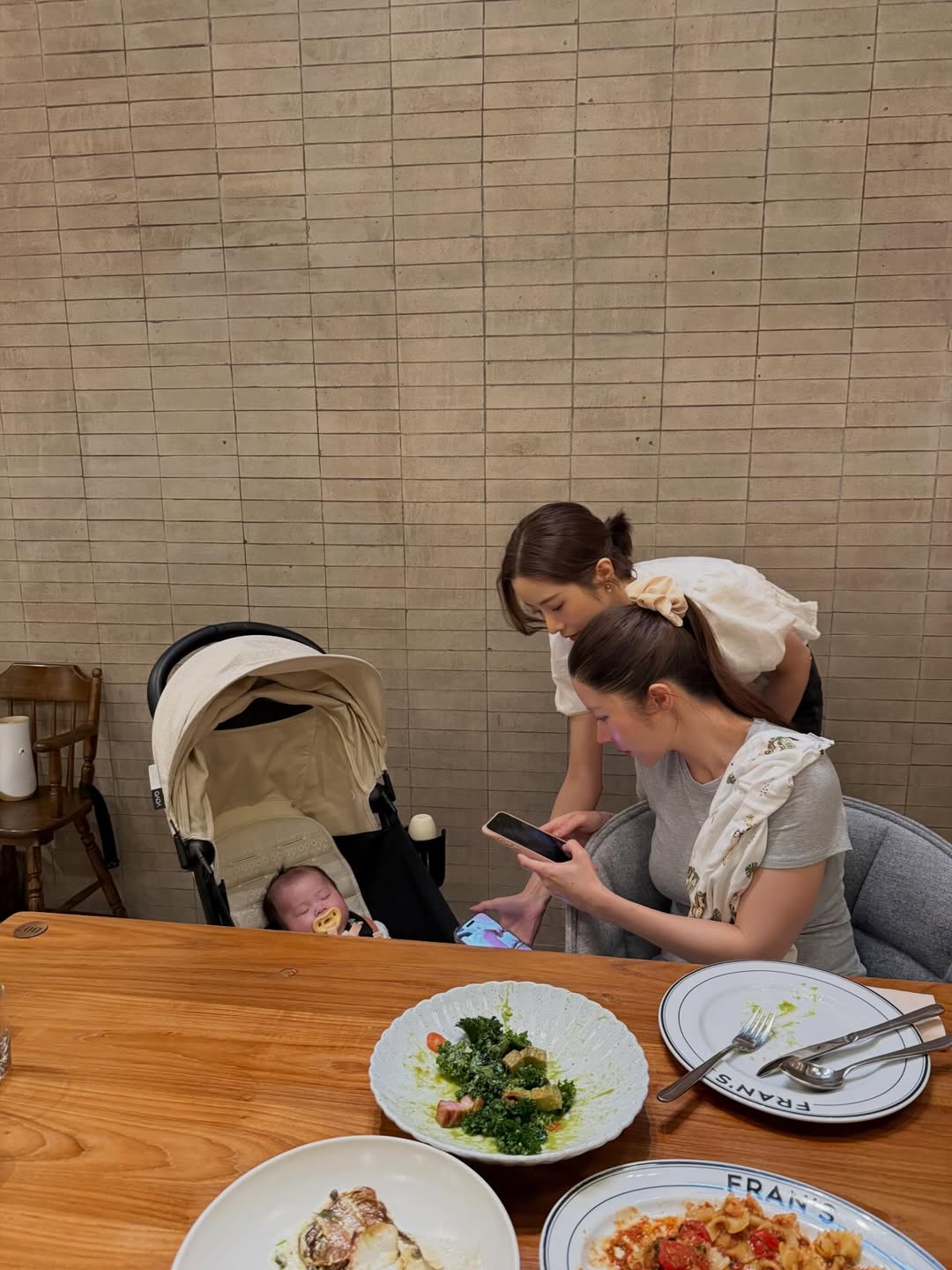 พิกเล็ท - ชาราฎา อิมราพร