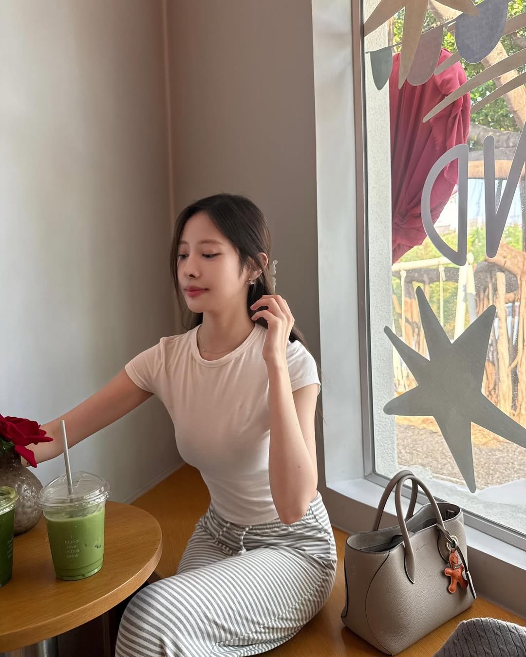 พิกเล็ท - ชาราฎา อิมราพร