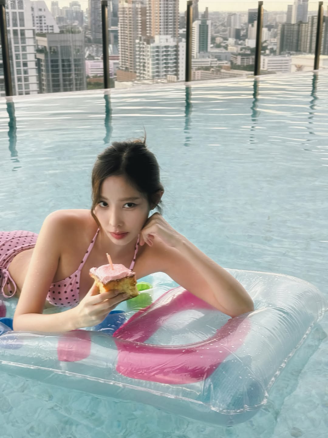 พิกเล็ท - ชาราฎา อิมราพร