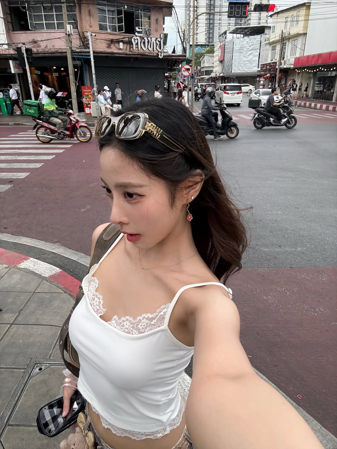 พิกเล็ท - ชาราฎา อิมราพร