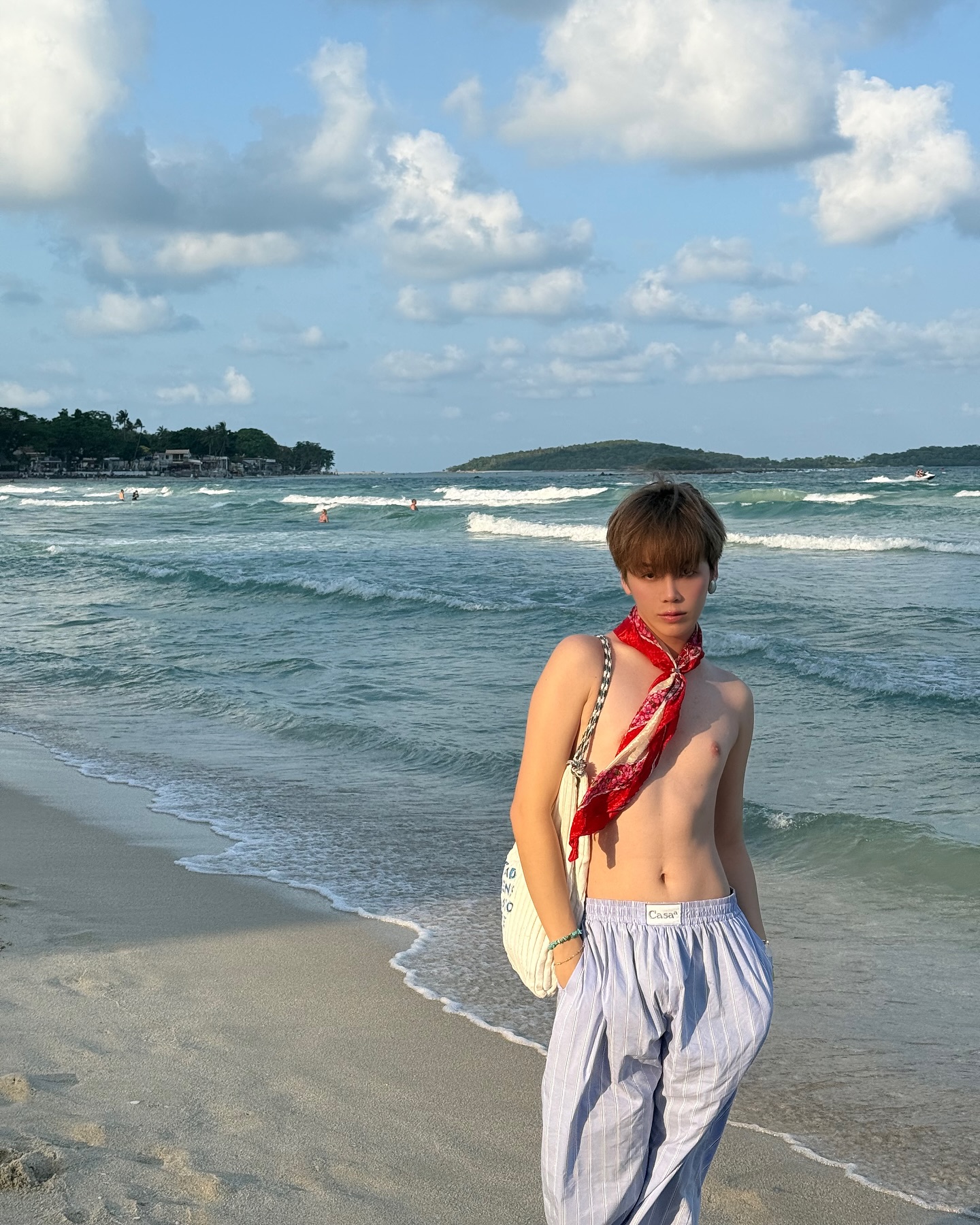 เอิร์ธ - กัษมนณัฏฐ์ นามวิโรจน์