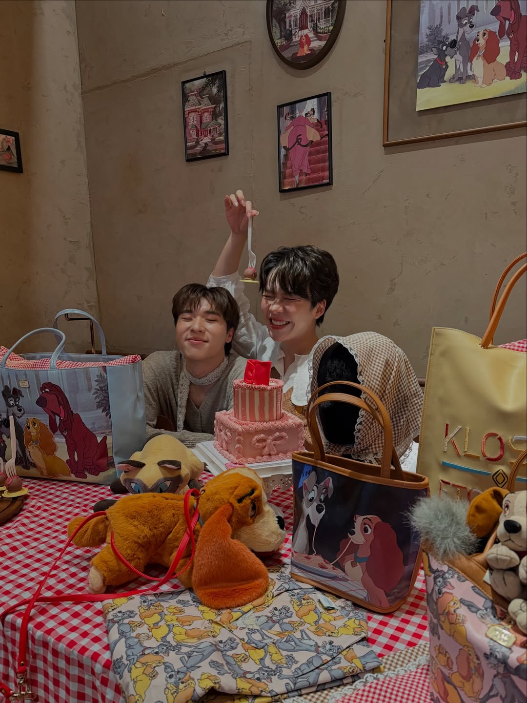 เอิร์ธ - กัษมนณัฏฐ์ นามวิโรจน์