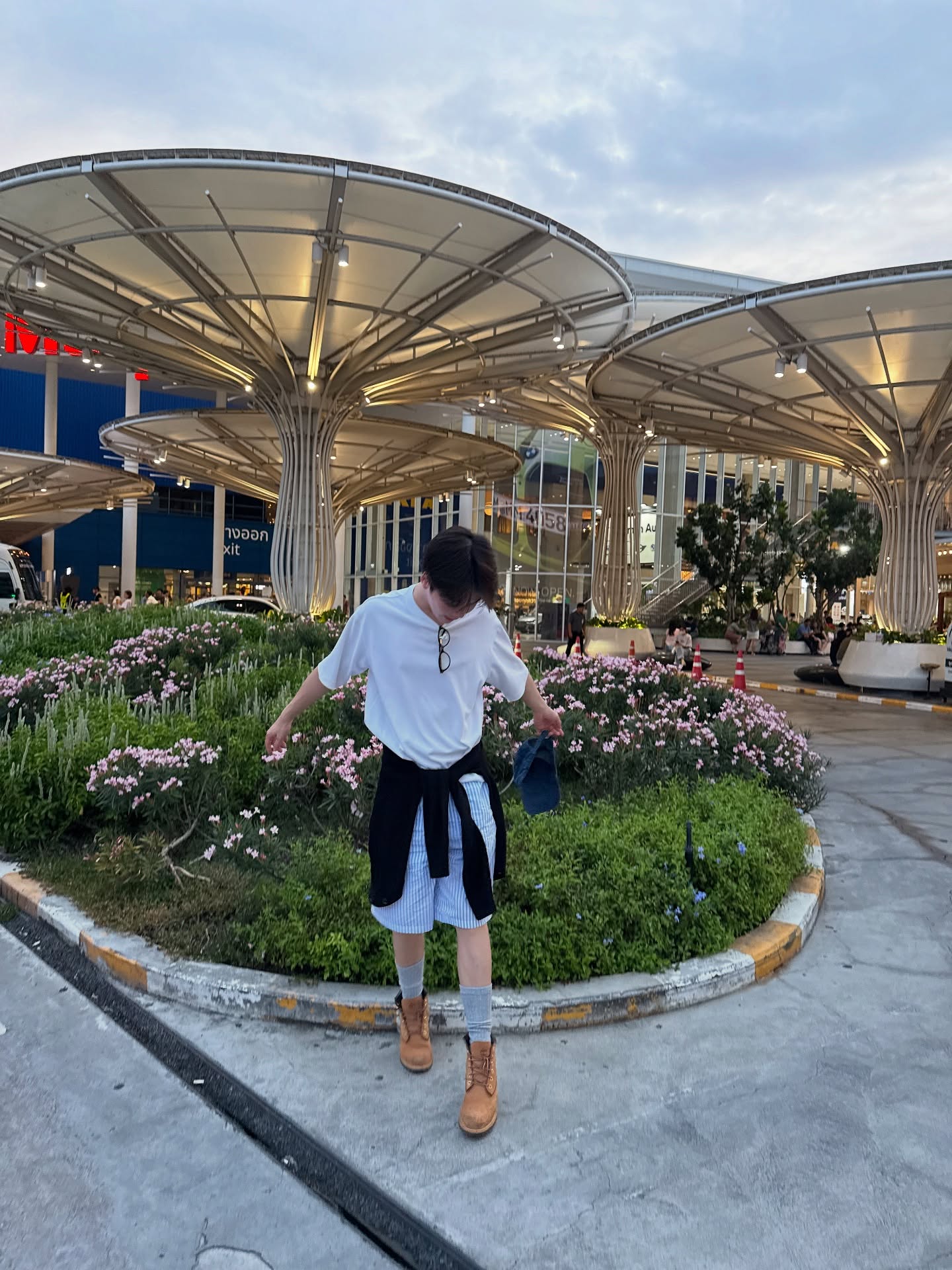 เอิร์ธ - กัษมนณัฏฐ์ นามวิโรจน์