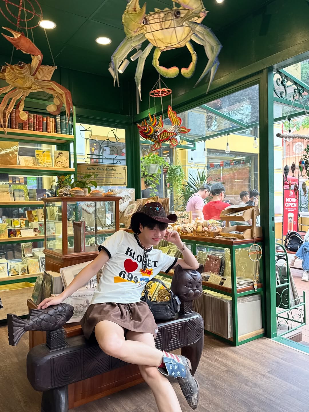 เอิร์ธ - กัษมนณัฏฐ์ นามวิโรจน์
