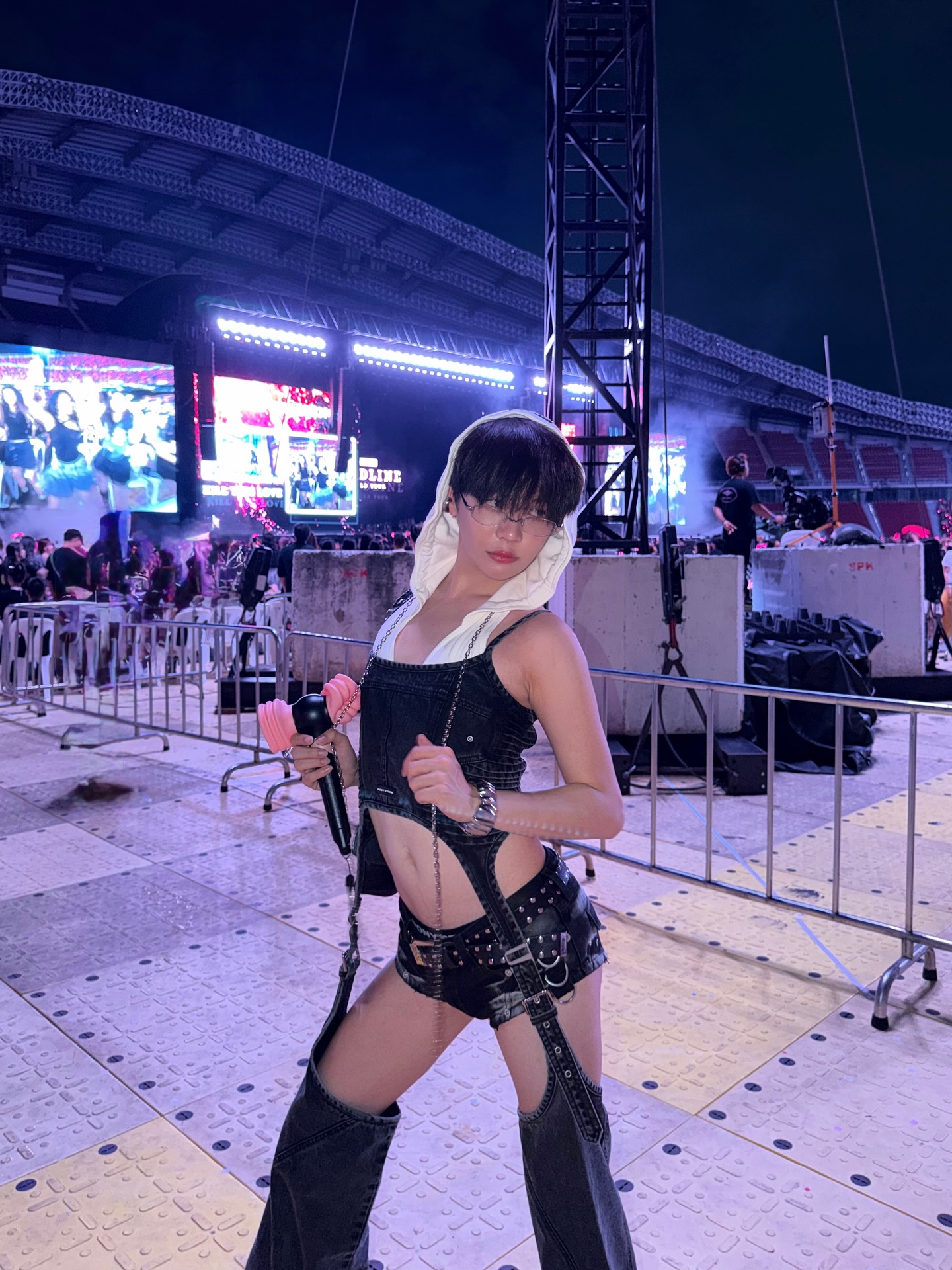 เอิร์ธ - กัษมนณัฏฐ์ นามวิโรจน์