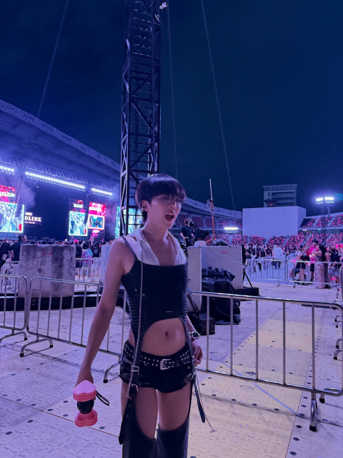 เอิร์ธ - กัษมนณัฏฐ์ นามวิโรจน์