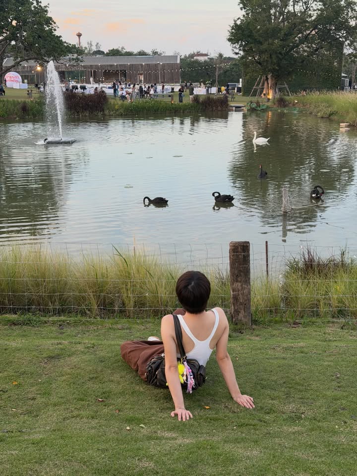 เอิร์ธ - กัษมนณัฏฐ์ นามวิโรจน์