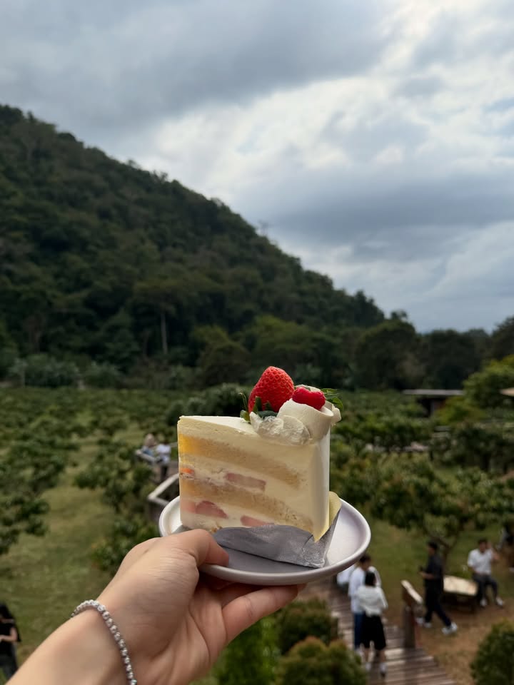 เอิร์ธ - กัษมนณัฏฐ์ นามวิโรจน์