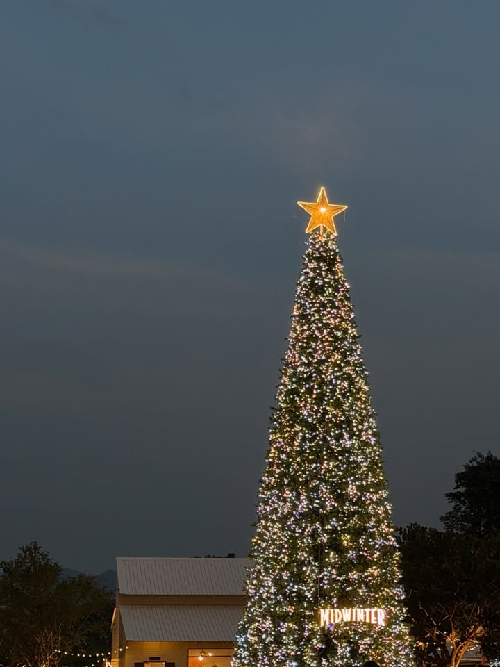 เอิร์ธ - กัษมนณัฏฐ์ นามวิโรจน์