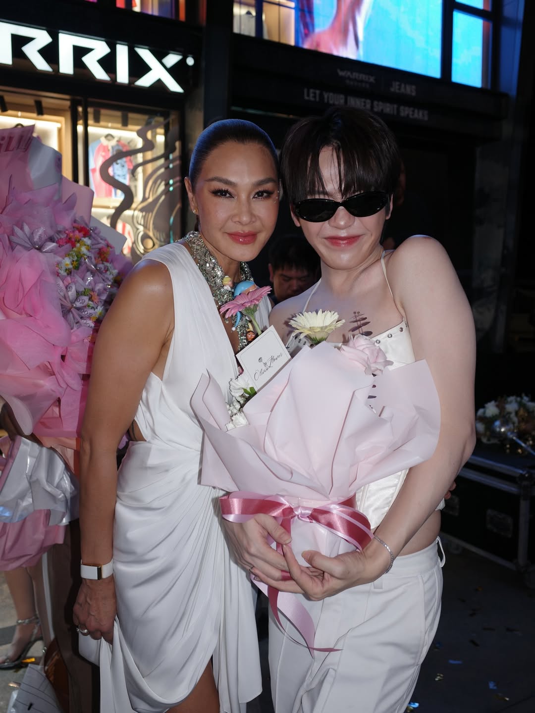 เอิร์ธ - กัษมนณัฏฐ์ นามวิโรจน์