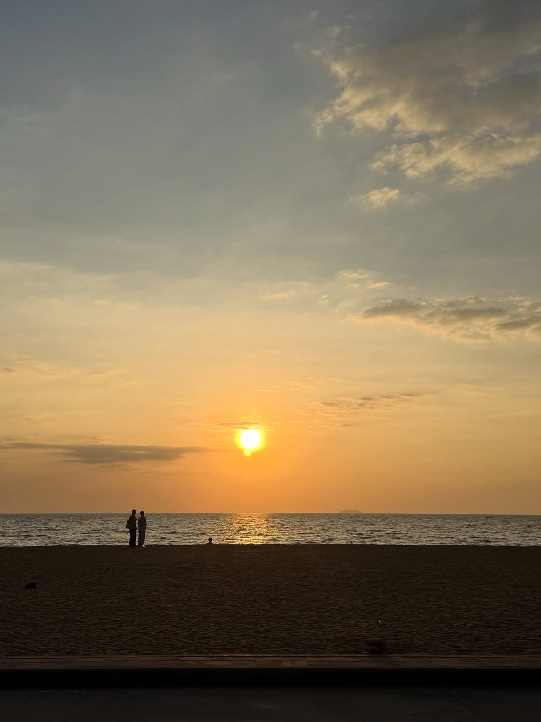 เอิร์ธ - กัษมนณัฏฐ์ นามวิโรจน์