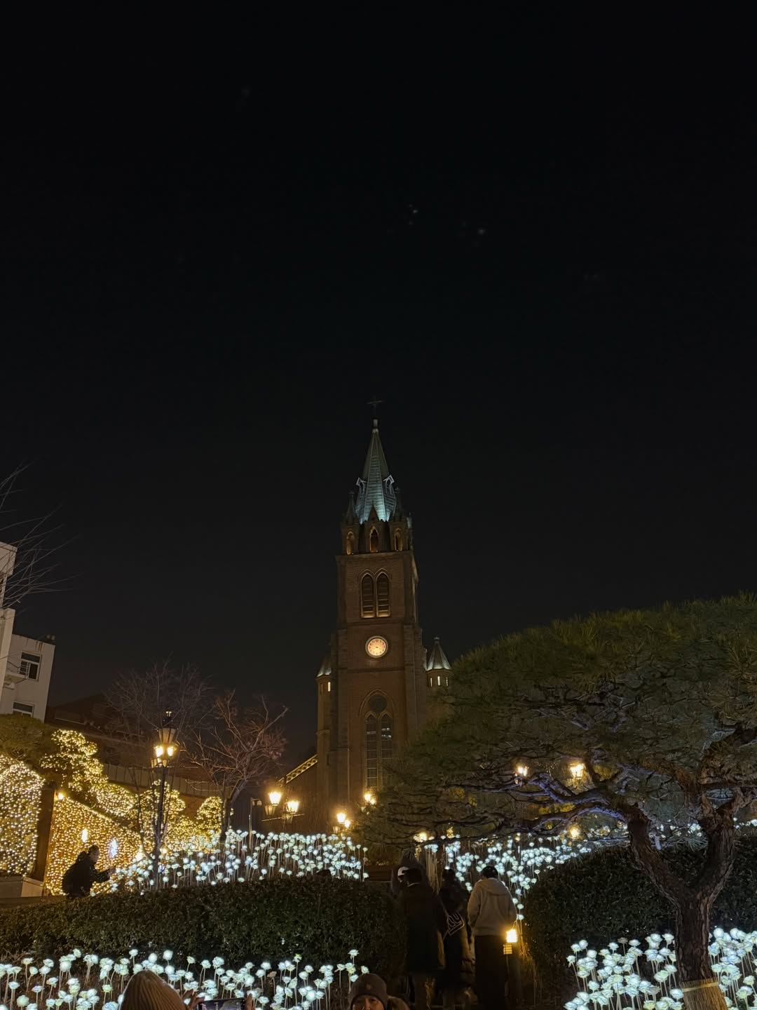 เอิร์ธ - กัษมนณัฏฐ์ นามวิโรจน์