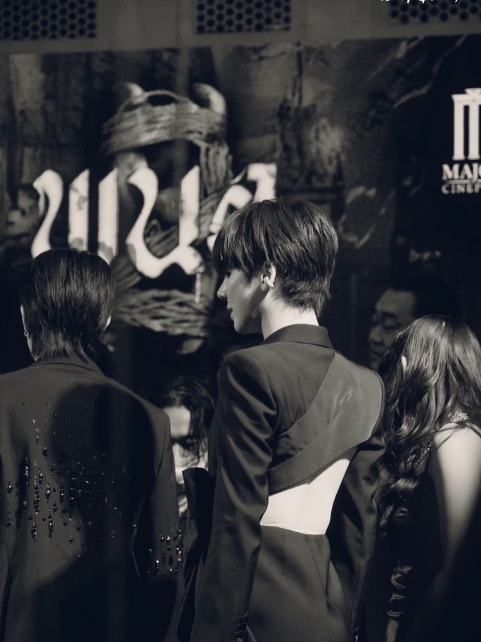 เอิร์ธ - กัษมนณัฏฐ์ นามวิโรจน์