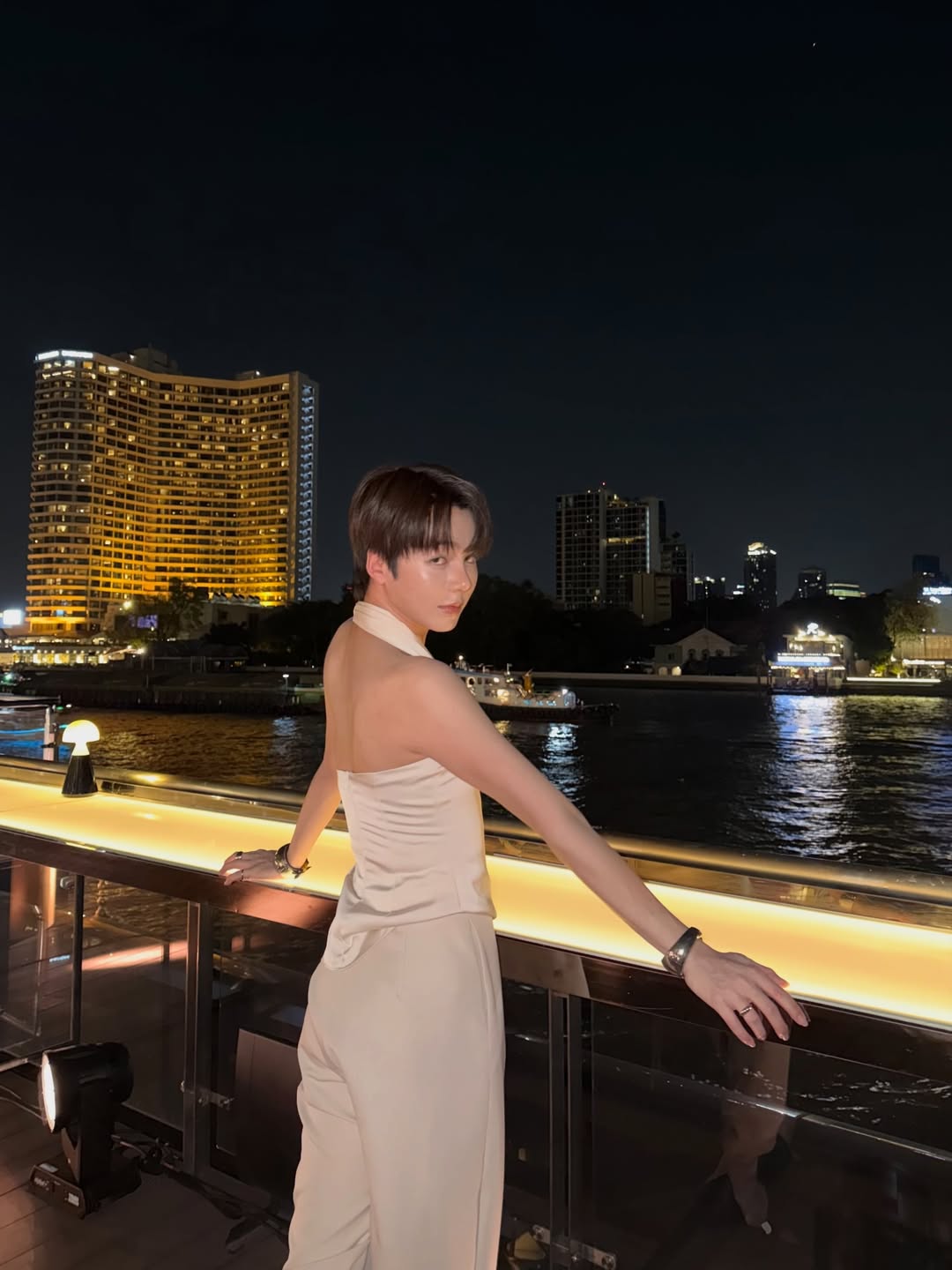 เอิร์ธ - กัษมนณัฏฐ์ นามวิโรจน์