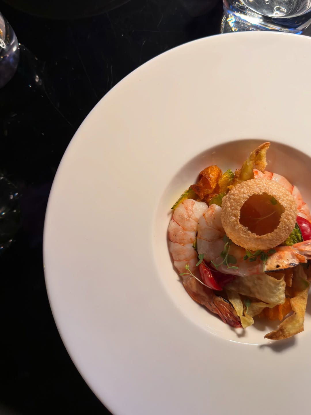 เอิร์ธ - กัษมนณัฏฐ์ นามวิโรจน์