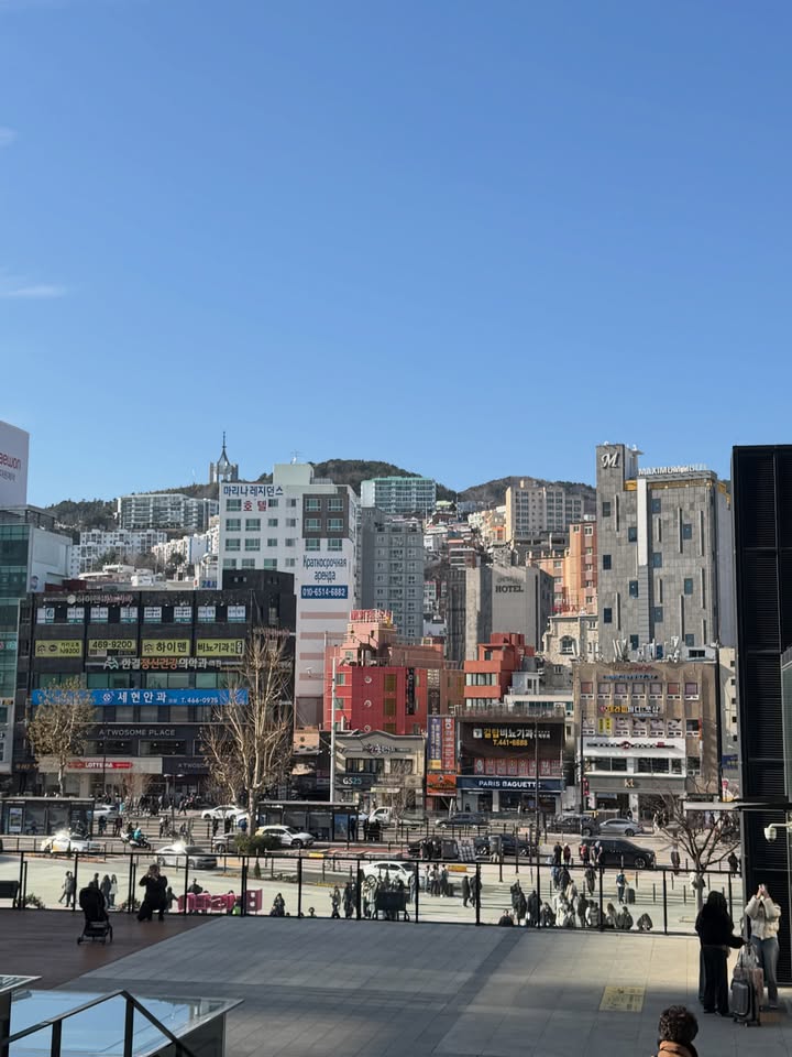 เอิร์ธ - กัษมนณัฏฐ์ นามวิโรจน์