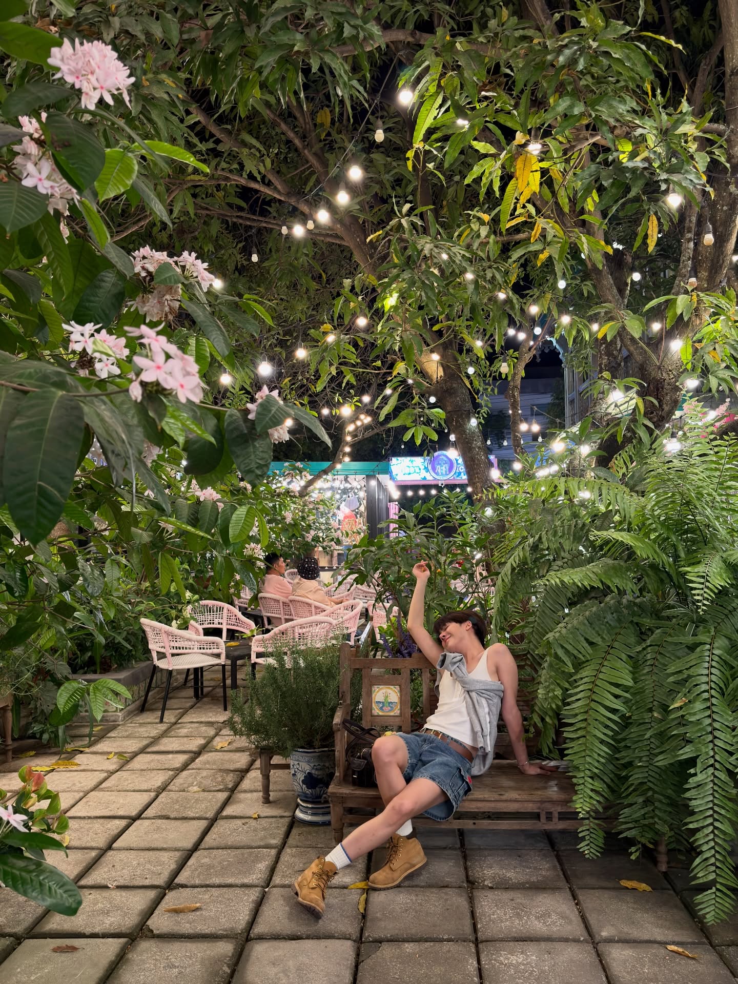 เอิร์ธ - กัษมนณัฏฐ์ นามวิโรจน์