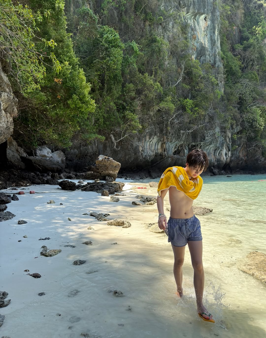 เอิร์ธ - กัษมนณัฏฐ์ นามวิโรจน์