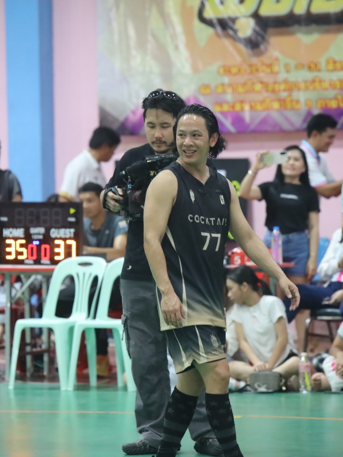 โอม - ปัณฑพล ประสารราชกิจ