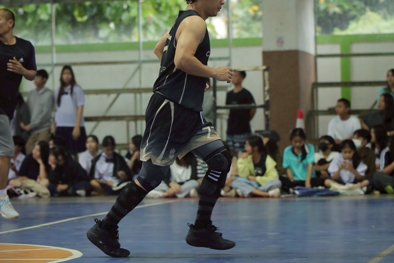 โอม - ปัณฑพล ประสารราชกิจ