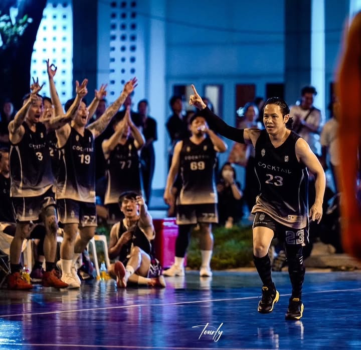 โอม - ปัณฑพล ประสารราชกิจ