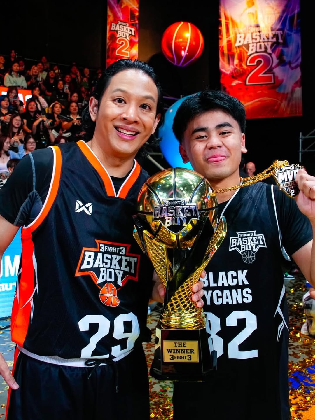 โอม - ปัณฑพล ประสารราชกิจ