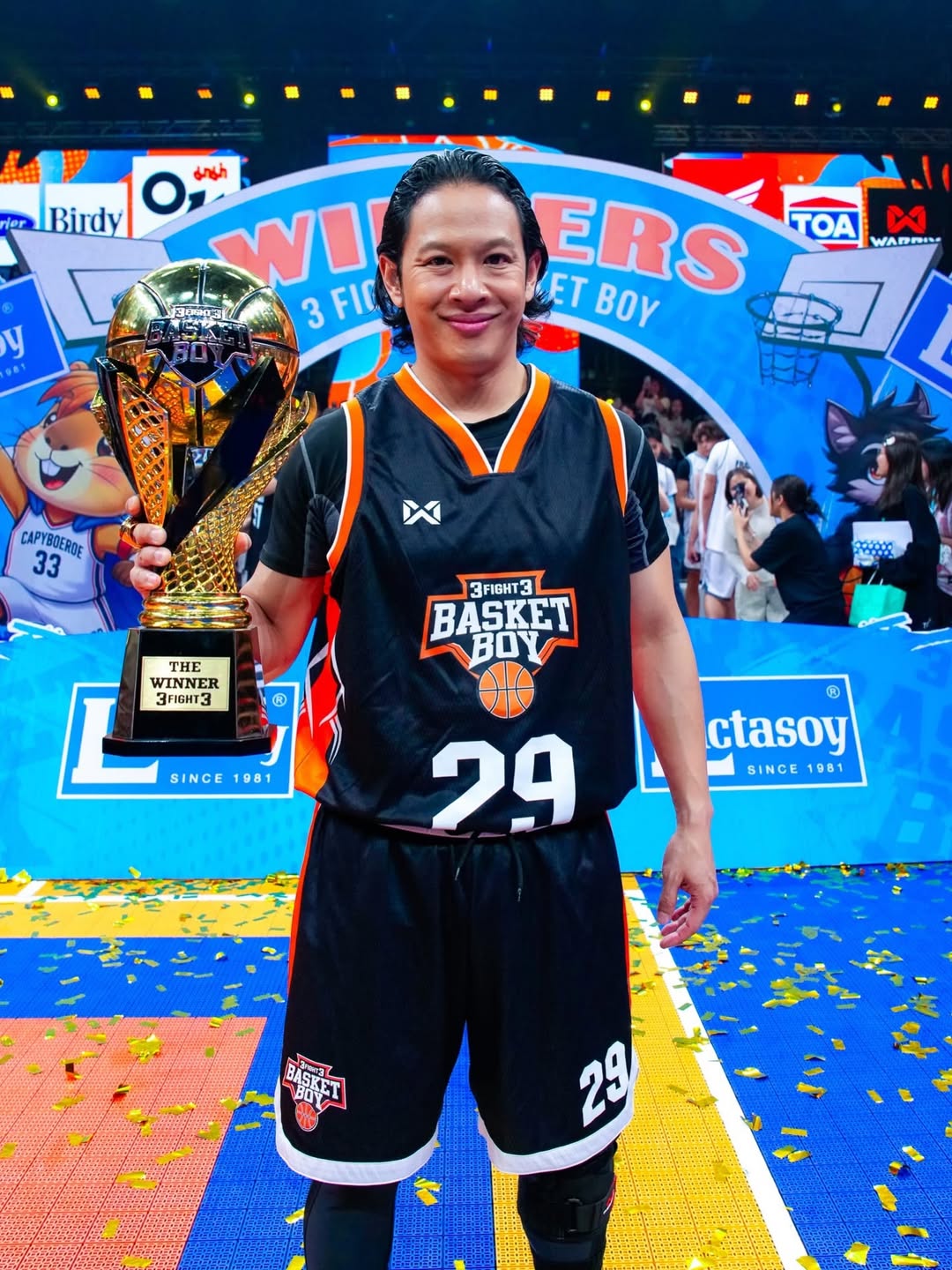 โอม - ปัณฑพล ประสารราชกิจ