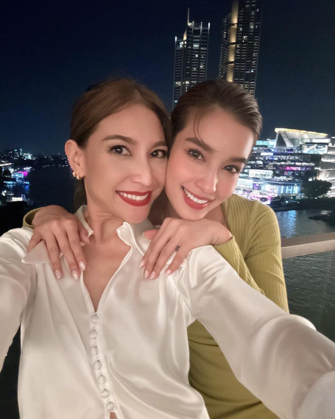 วิว - วรรณรท สนธิไชย