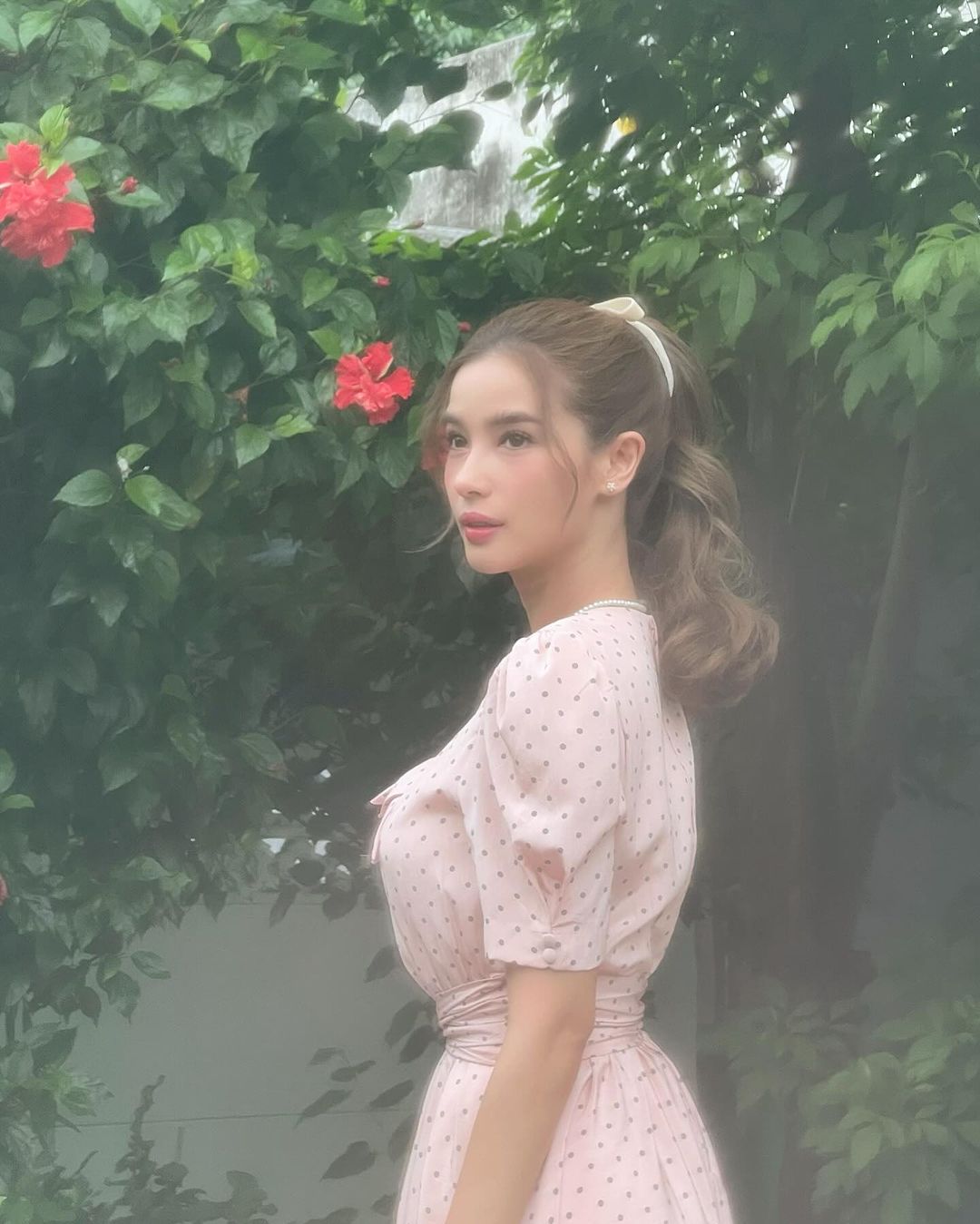 วิว - วรรณรท สนธิไชย