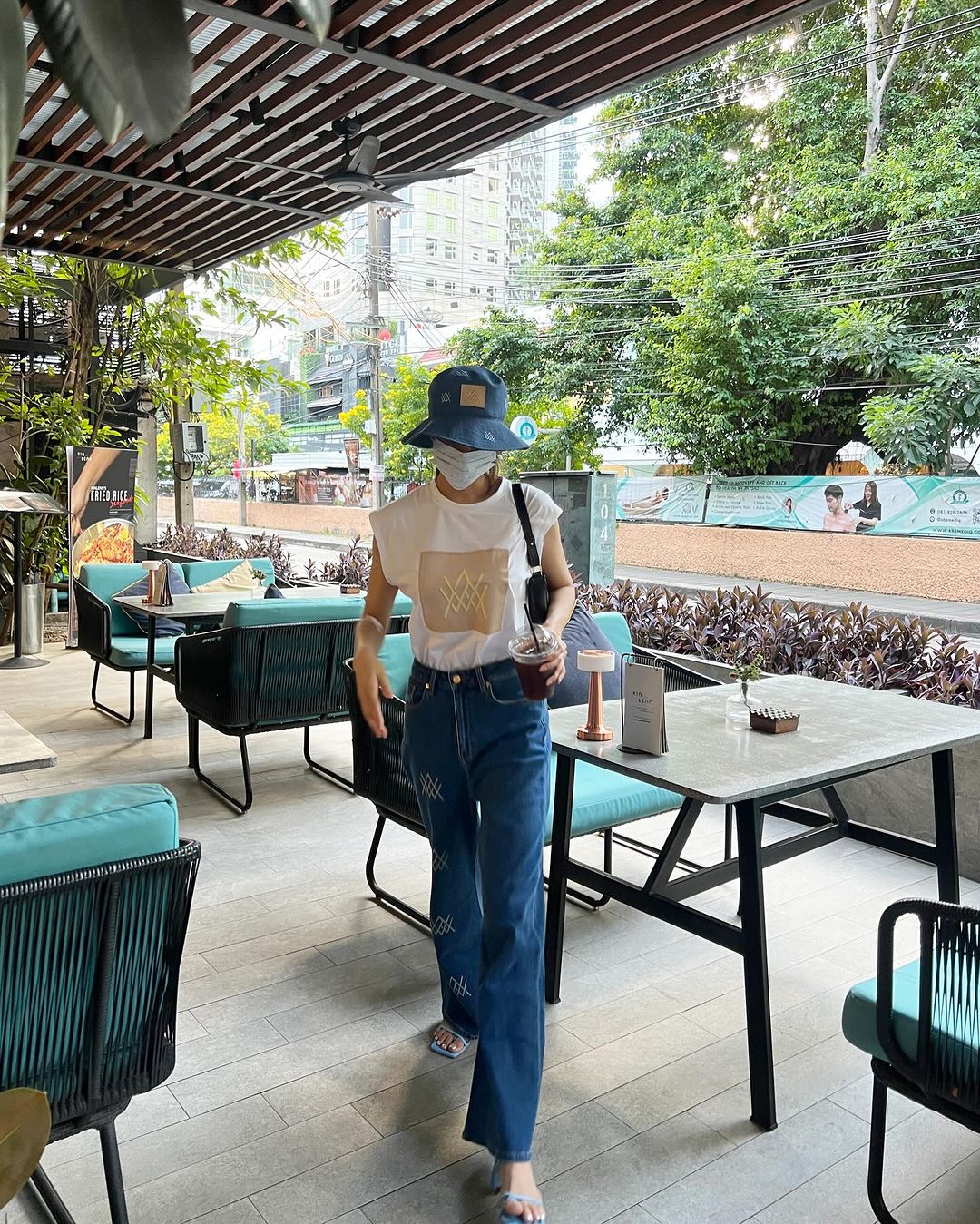 วิว - วรรณรท สนธิไชย