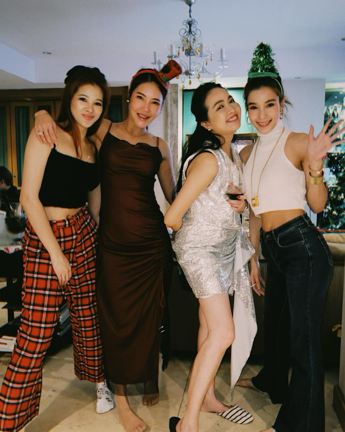 วิว - วรรณรท สนธิไชย