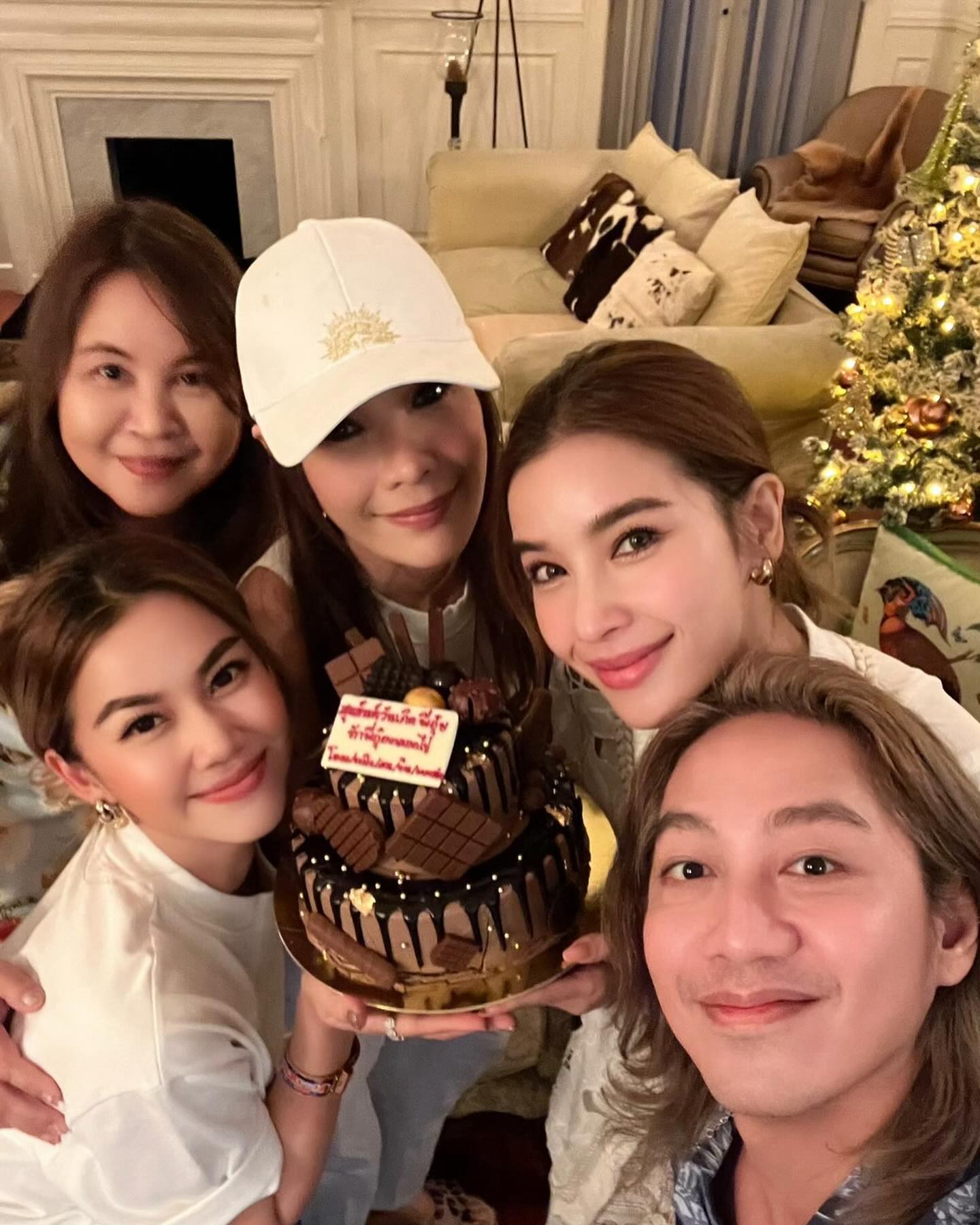 วิว - วรรณรท สนธิไชย