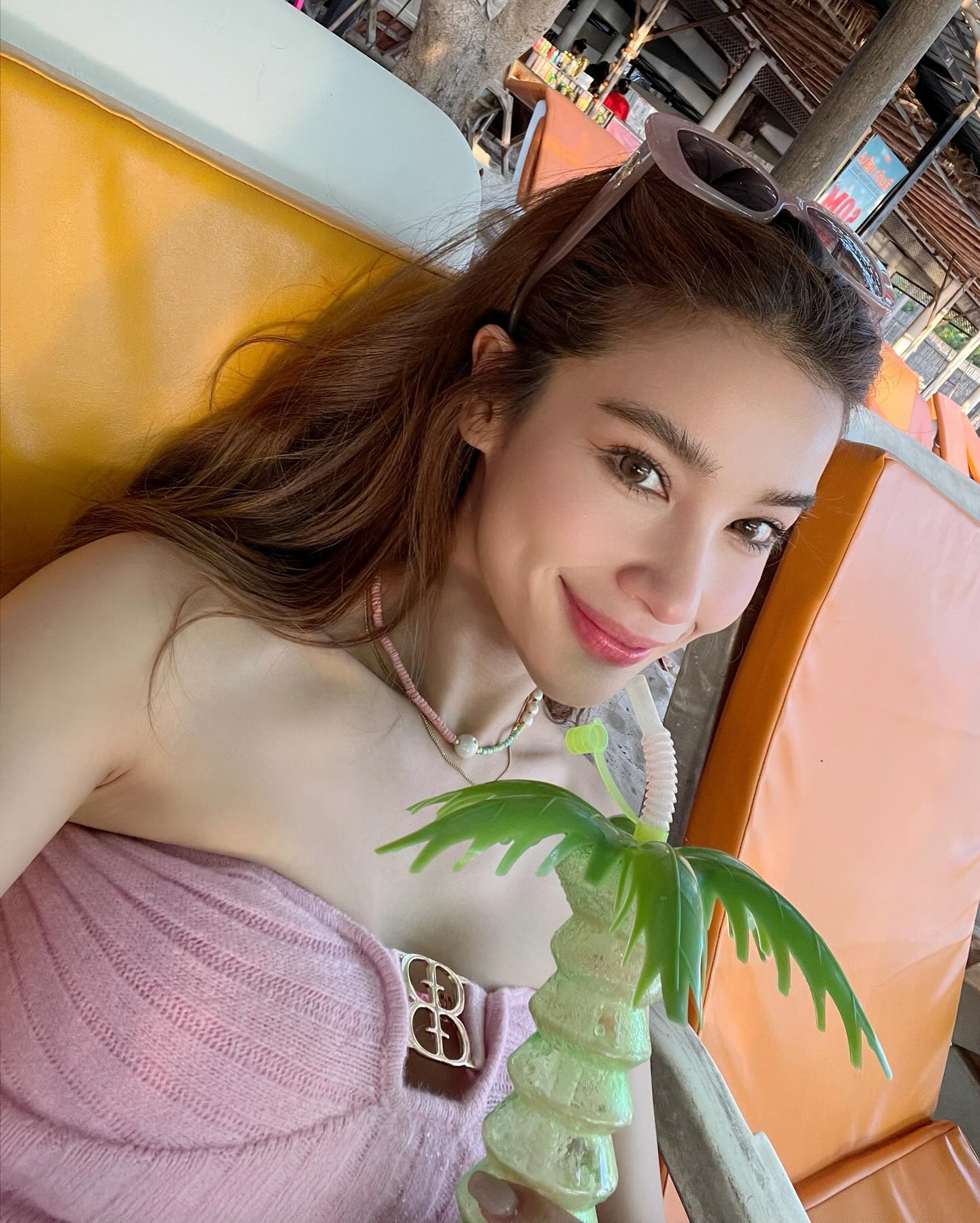 วิว - วรรณรท สนธิไชย