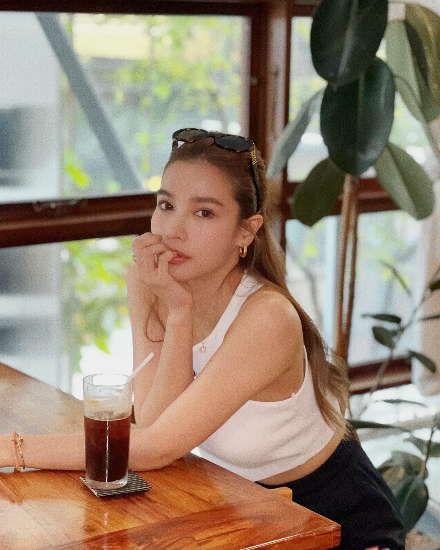 วิว - วรรณรท สนธิไชย