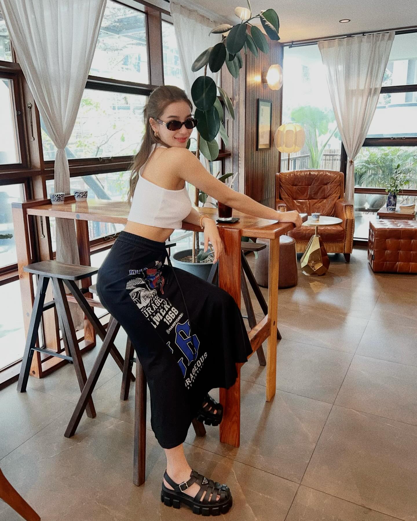 วิว - วรรณรท สนธิไชย
