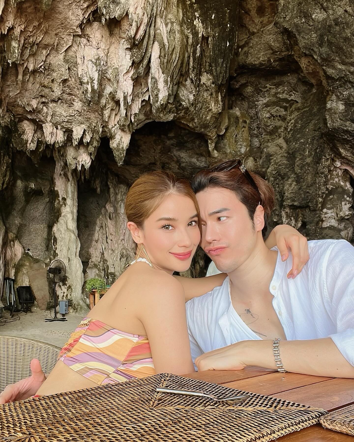 วิว - วรรณรท สนธิไชย