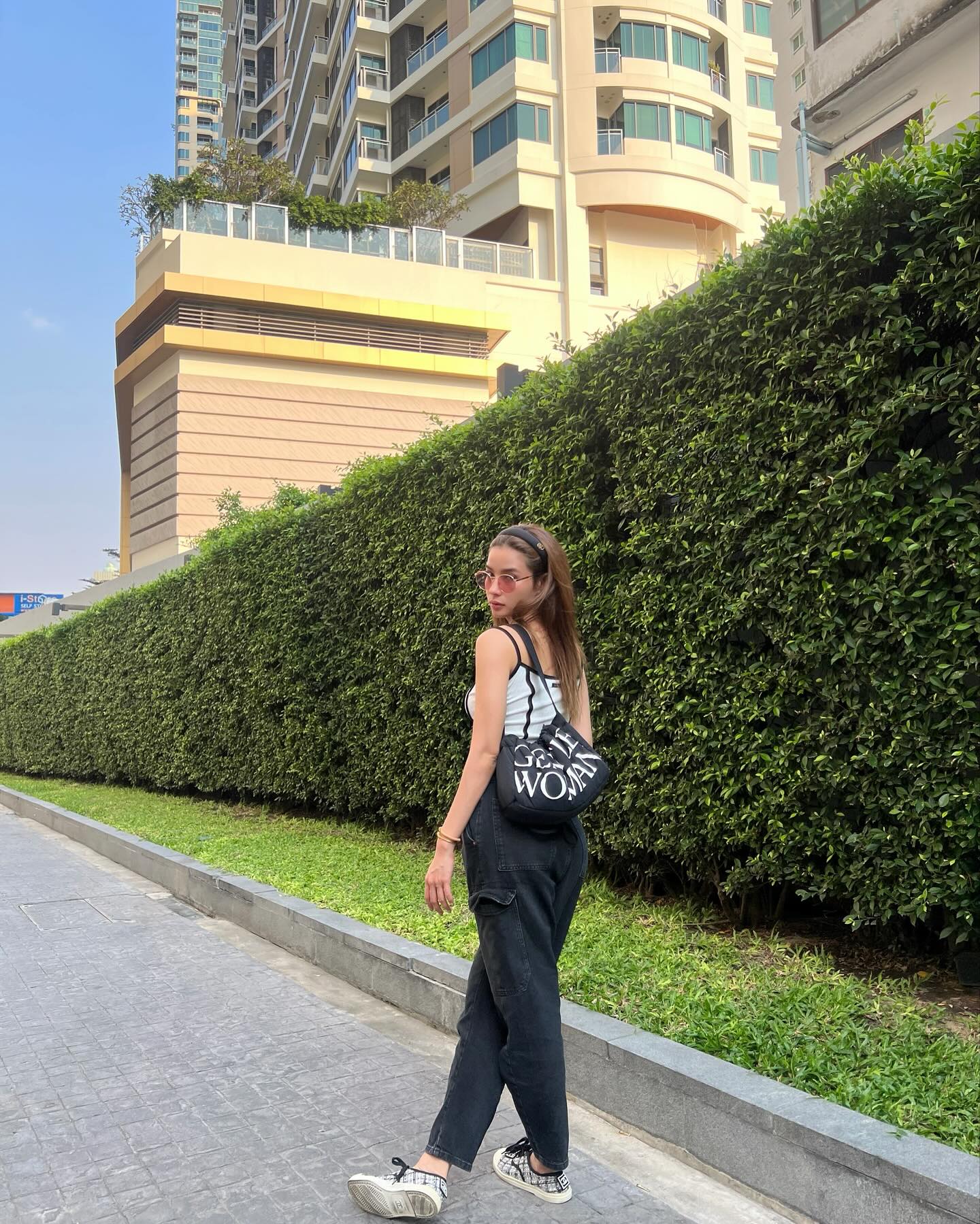 วิว - วรรณรท สนธิไชย