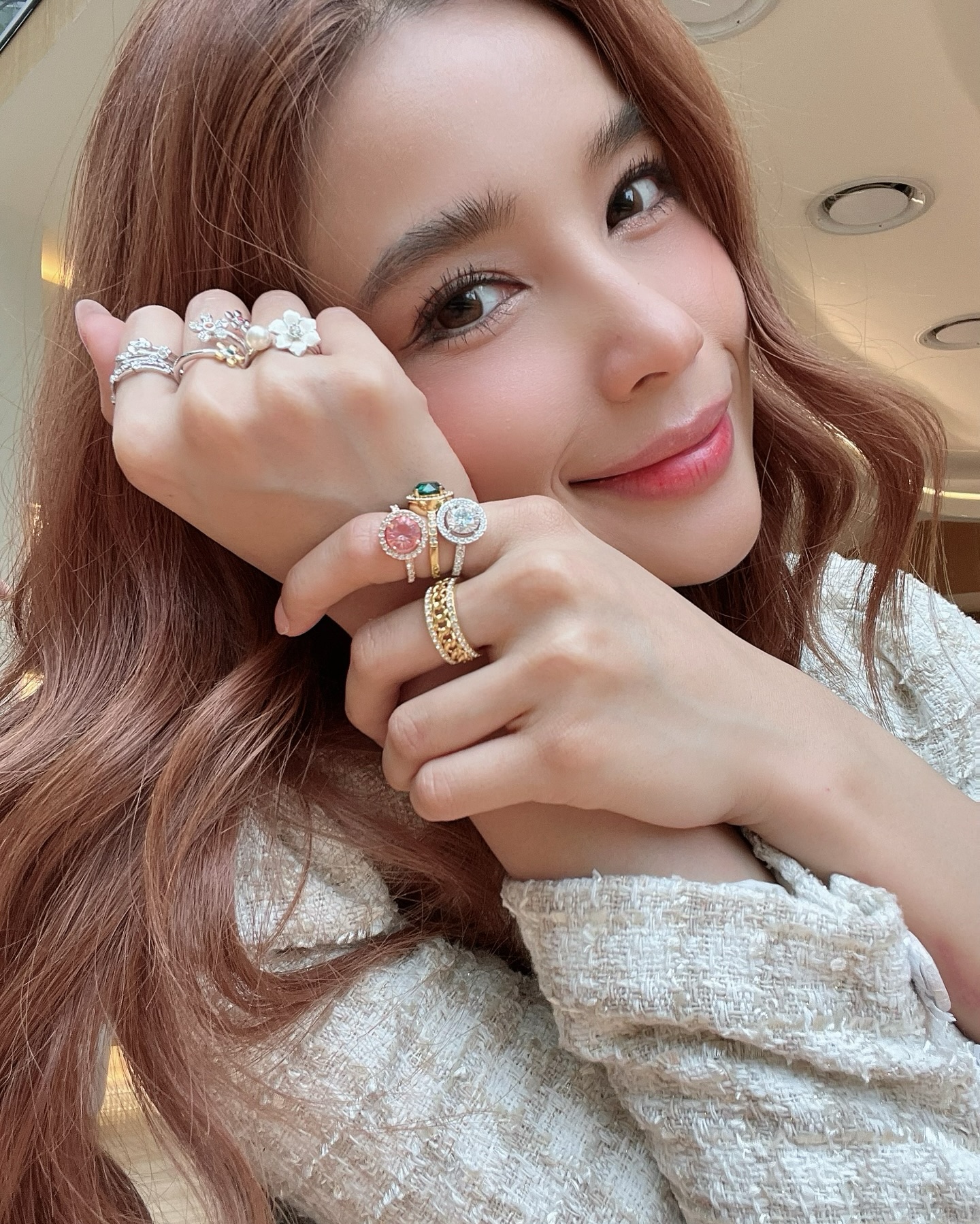 วิว - วรรณรท สนธิไชย