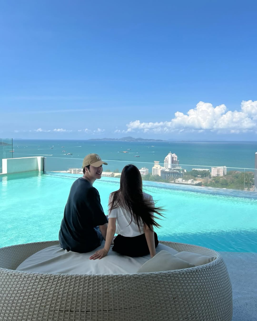 วิว - วรรณรท สนธิไชย