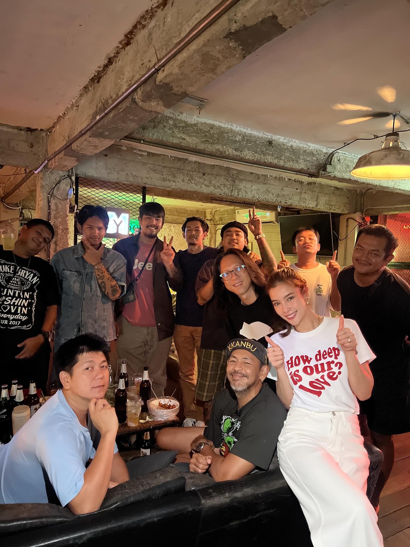 วิว - วรรณรท สนธิไชย