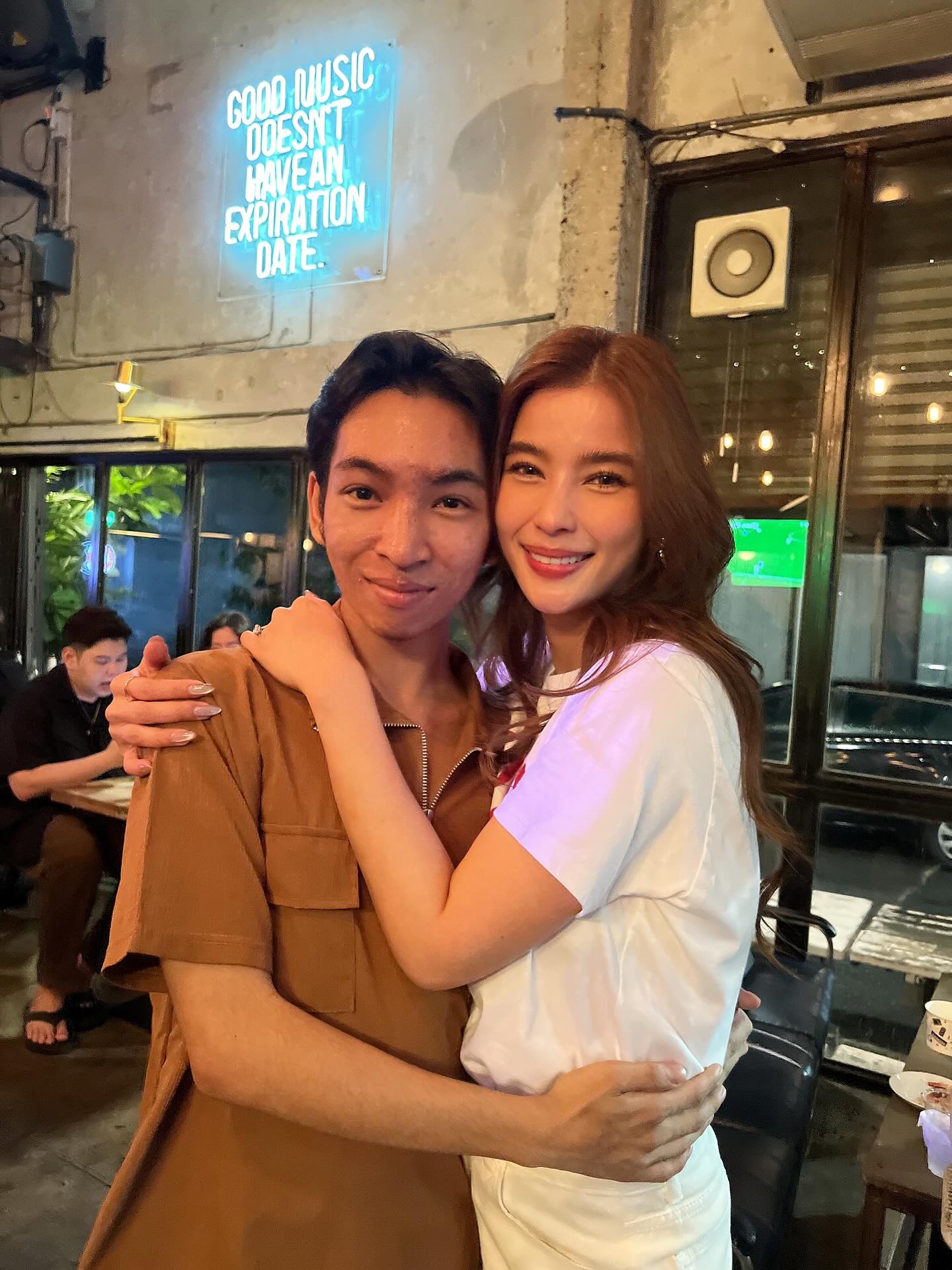 วิว - วรรณรท สนธิไชย