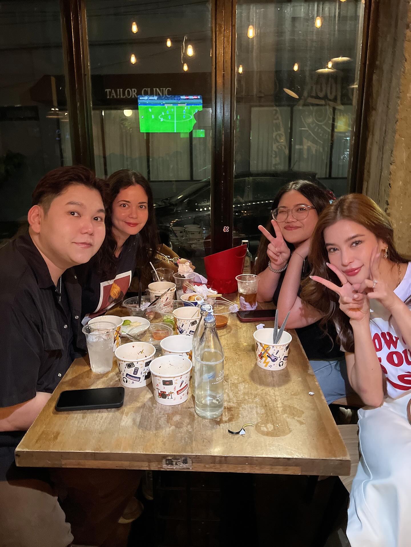 วิว - วรรณรท สนธิไชย