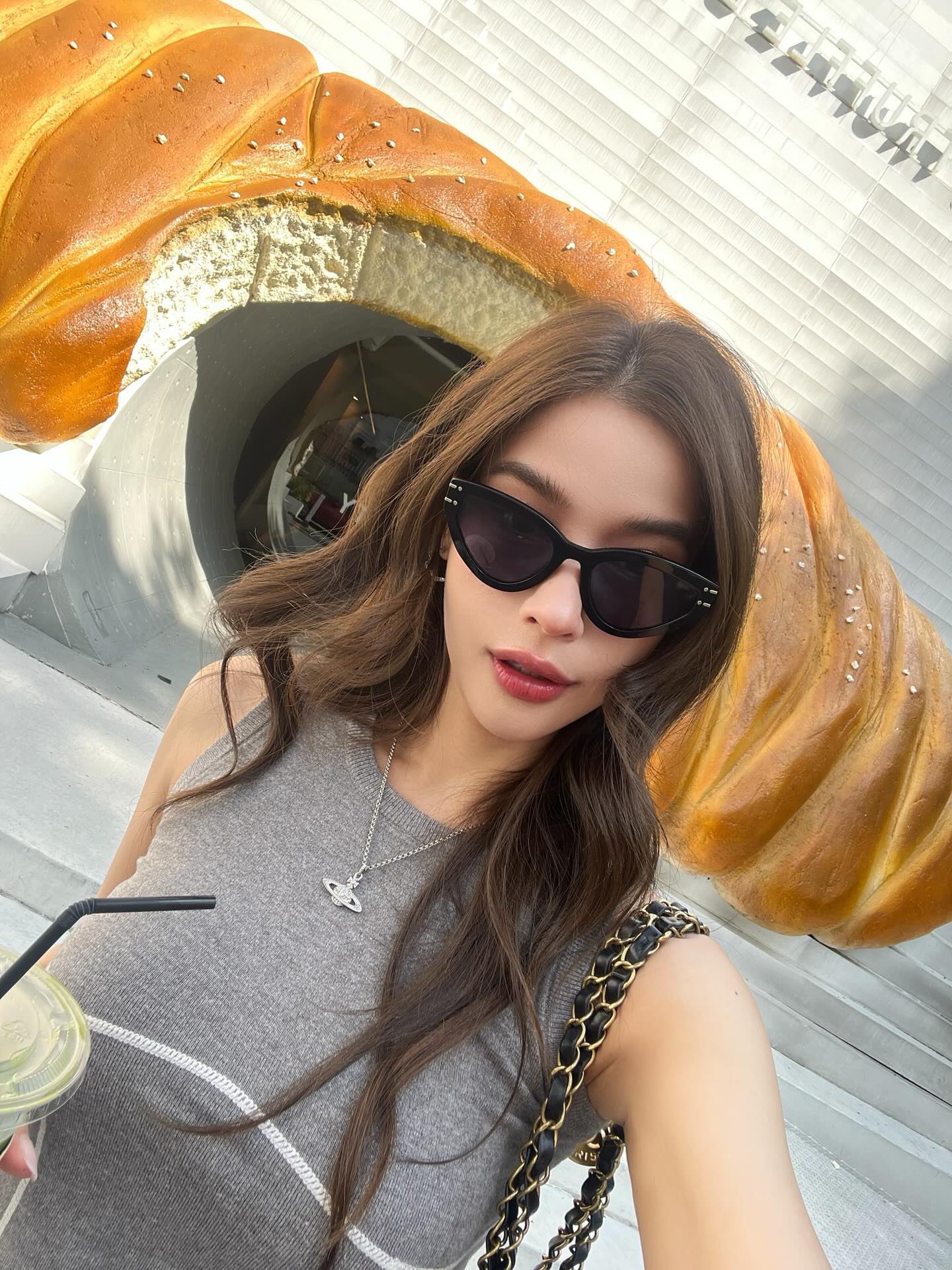 วิว - วรรณรท สนธิไชย