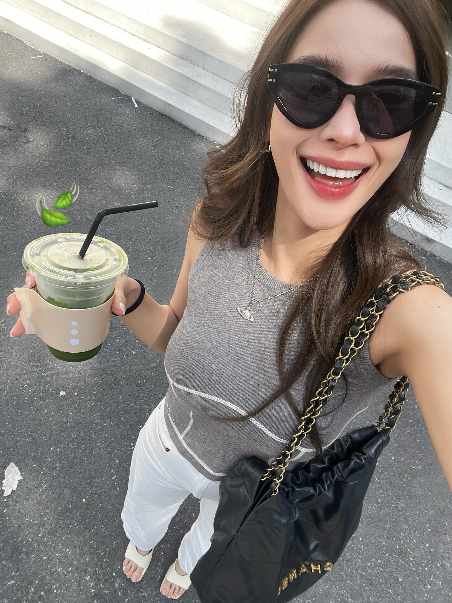 วิว - วรรณรท สนธิไชย