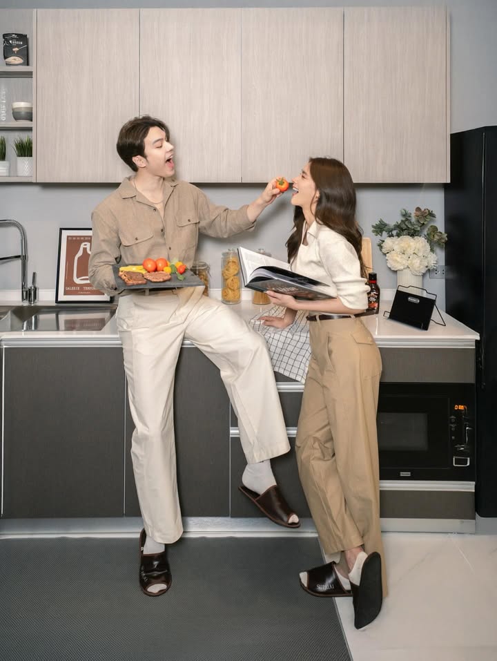 วิว - วรรณรท สนธิไชย