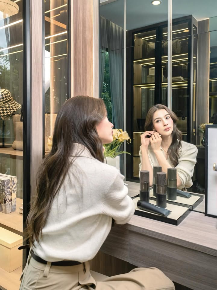 วิว - วรรณรท สนธิไชย