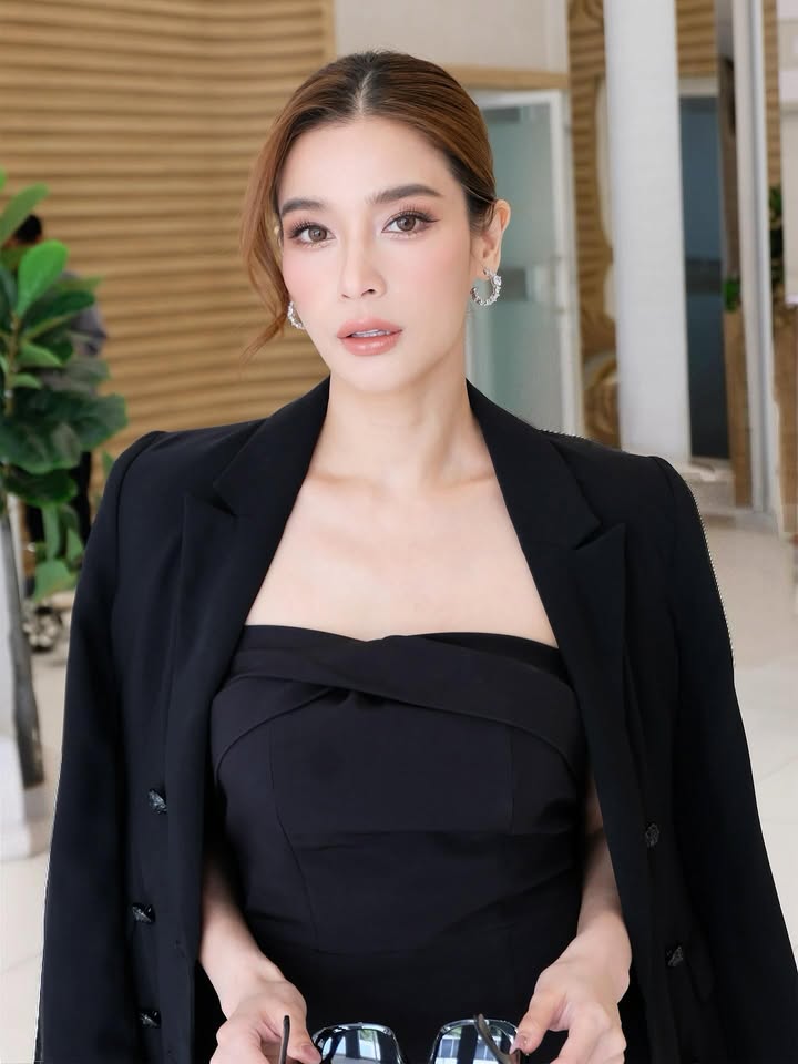 วิว - วรรณรท สนธิไชย